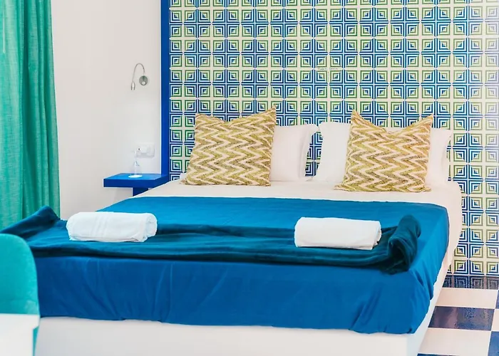 Alojamento de Acomodação e Pequeno-almoço Maison Serena 4*