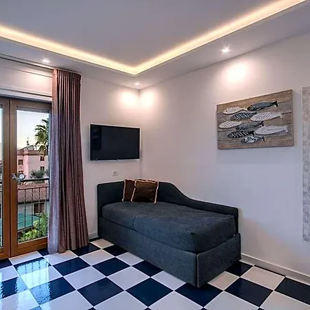 Maison Serena Bed & Breakfast 4*